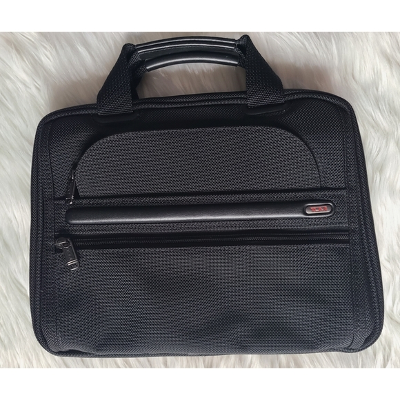 Tumi Other - 🔴SOLD🔴TUMI|Men's Classic Hanging Travel Toiletry Bag
